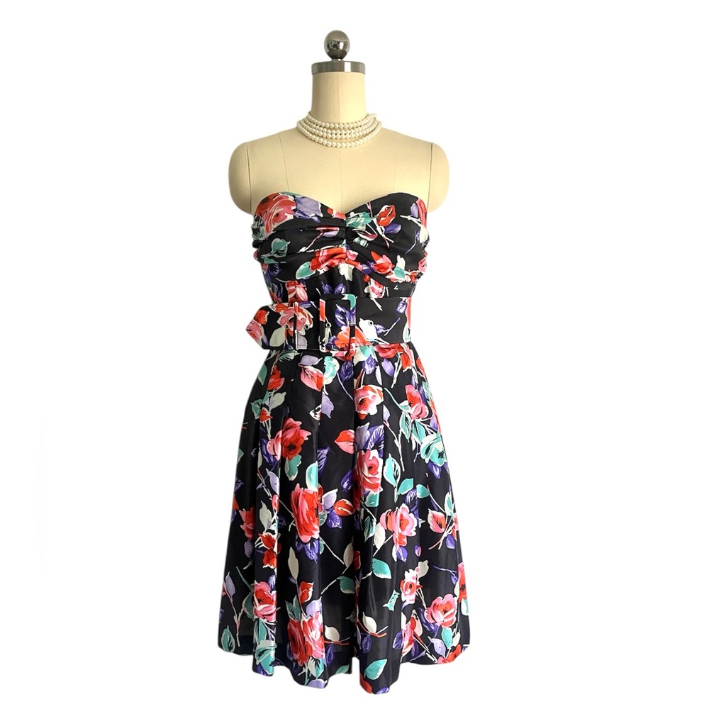 Express Strapless Mini Dress Women Sz 6 Floral Fit Flare Pleated Cocktail Summer